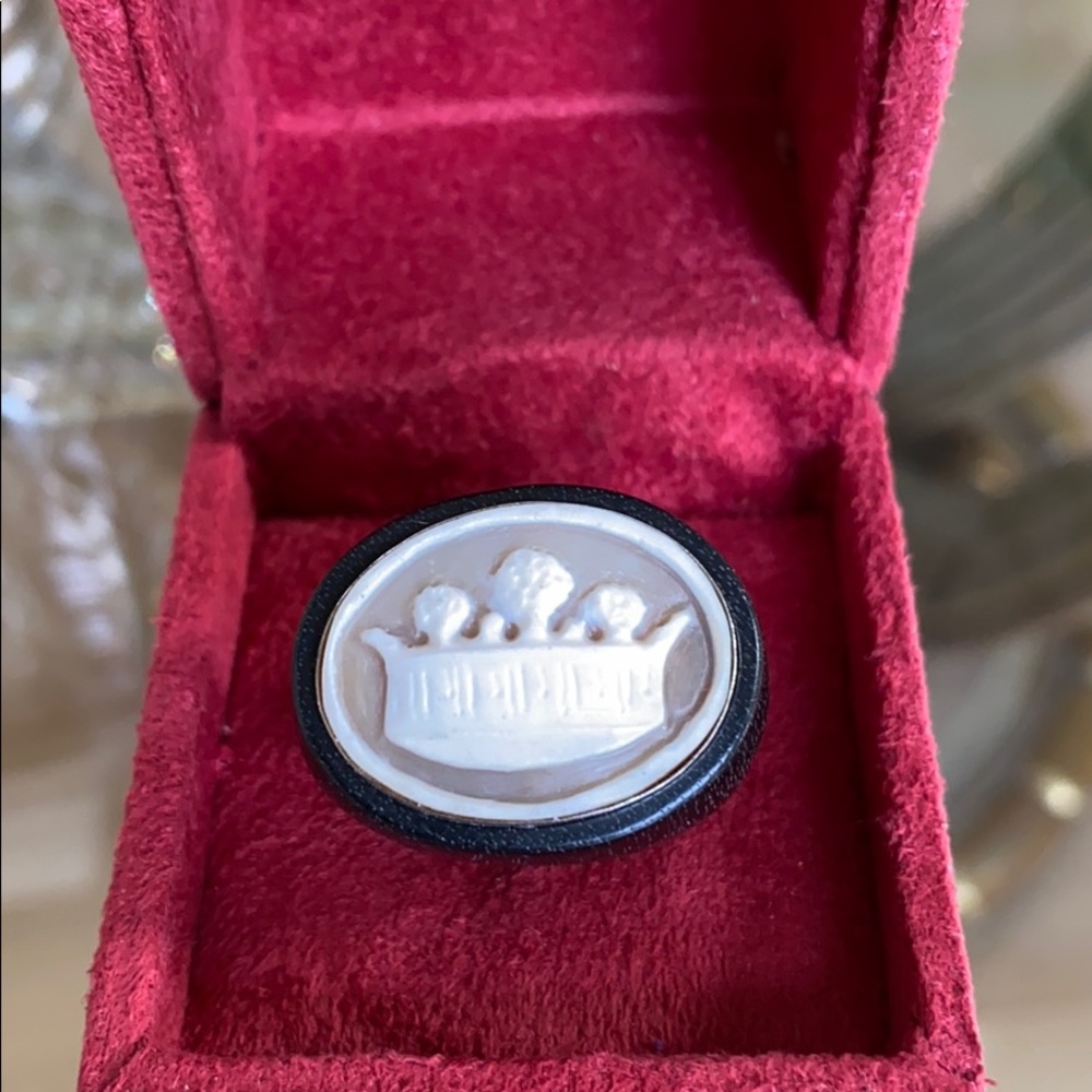 Artisan Italian Hand-Carved Crown Cameo Ring Sterling Silver Ebony Size 7.5